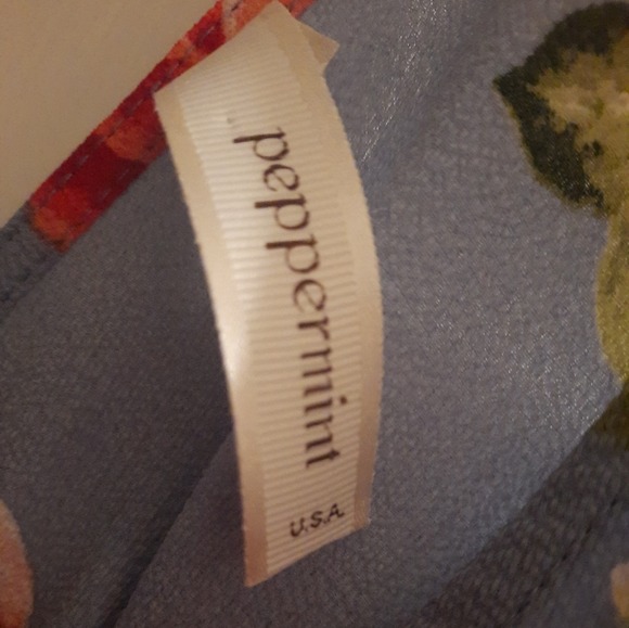 Woman's Flowy Floral Print Blouse - Boutique Brand - Plus Size 1X -NWT - Picture 9 of 12